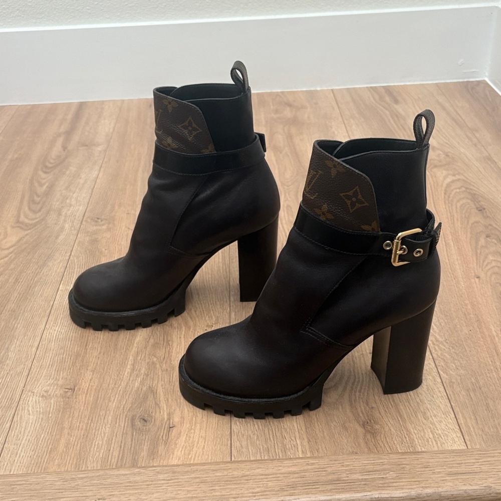 Louis Vuitton Star Trail Ankle Boots (Size 37.5)